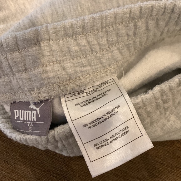 EUC Boys Puma Sweatpants Size 5 Heather Grey - Picture 2 of 4